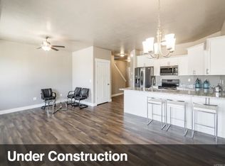 826 N Glen Eagles Ct, Tooele, UT 84074