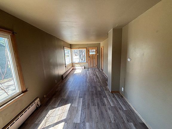 4th image of 942 N Stevens St