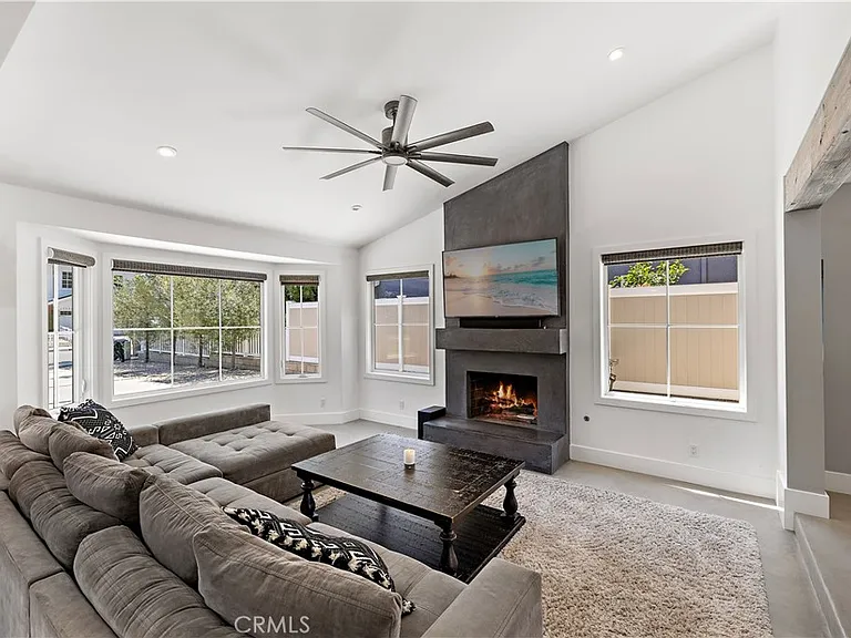 29091 Country Hills Rd — Photo 11