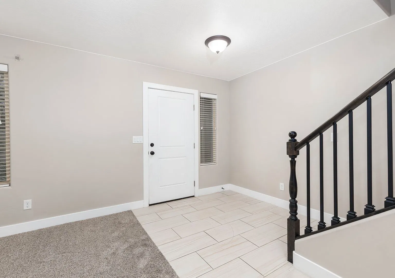 3 Bed / 2.5 bath Desert Hills Townhome with Washer/Dryer & Fridge — Photo 4