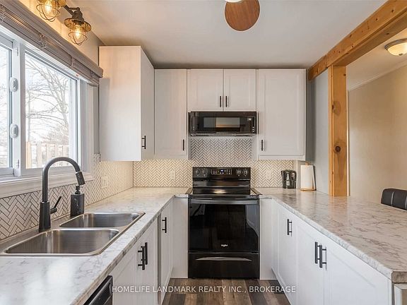 4th image of 195 Burnham St