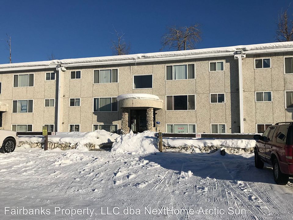1st image of 81 Slater Dr