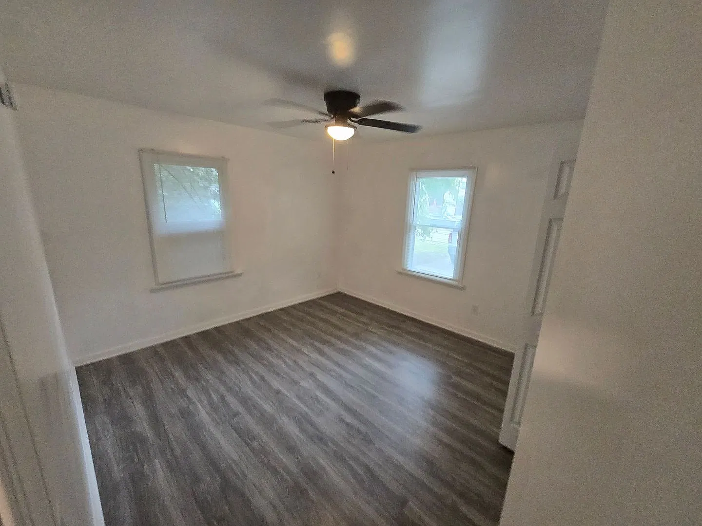 2 Bedroom House In Petersburg Ready Now! — Photo 4