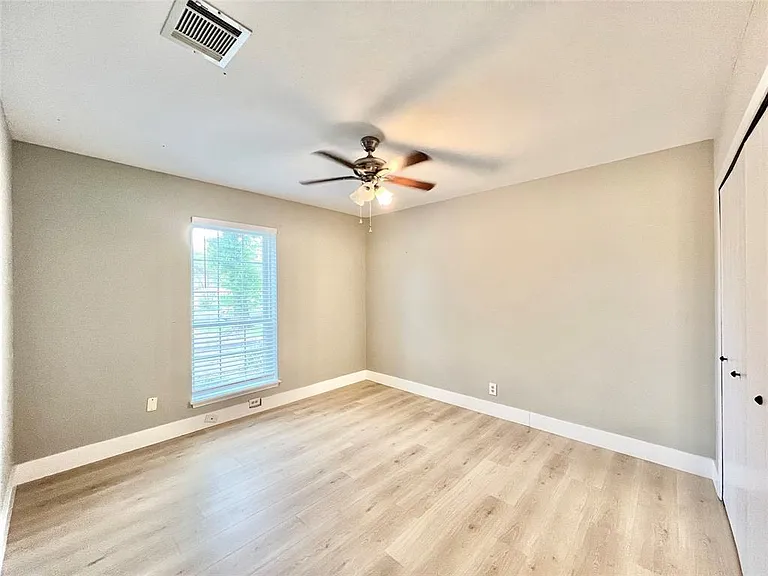 11502 Toledo Dr — Photo 12