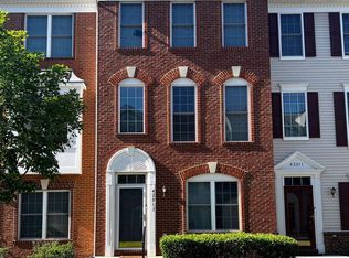 42813 Sykes Ter, Chantilly, VA