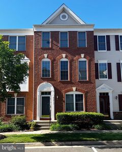 42813 Sykes Ter, Chantilly, VA, 20152