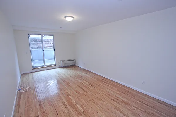 Rented by Jonis Realty | media 26