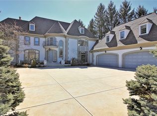 3 Country Ln, Pepper Pike, OH 44124