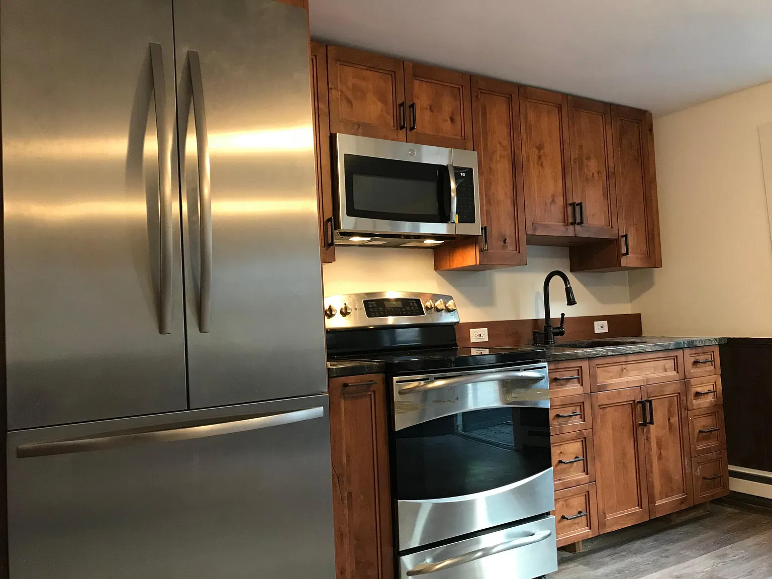 2 bed, 1200 sqft, $1,500 — Photo 1