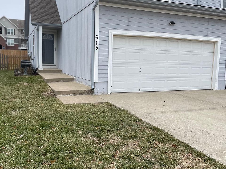 1st image of 615 NE Swann Cir #615