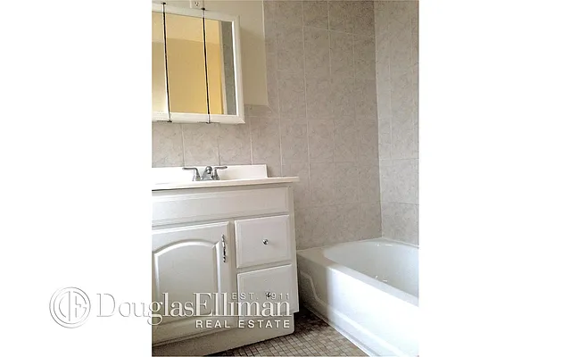 Rented by Douglas Elliman | media 21