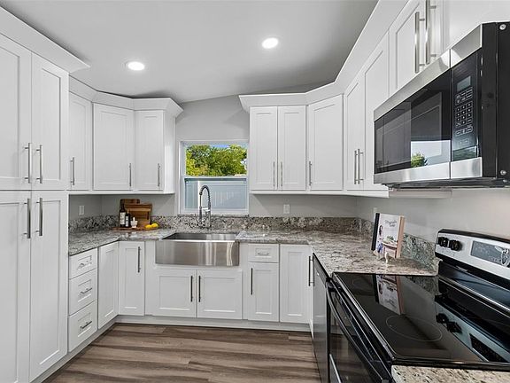 5th image of 1434 Normandy Blvd