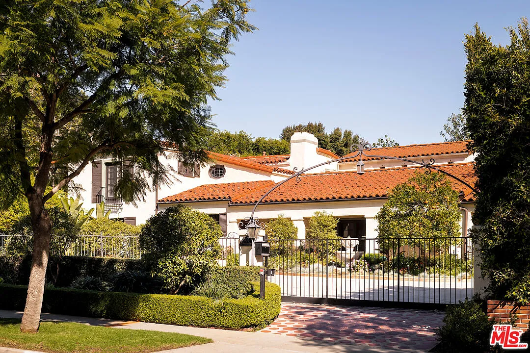 7 bed, 10.0 bath, 9237 sqft, $55,000 — Photo 1