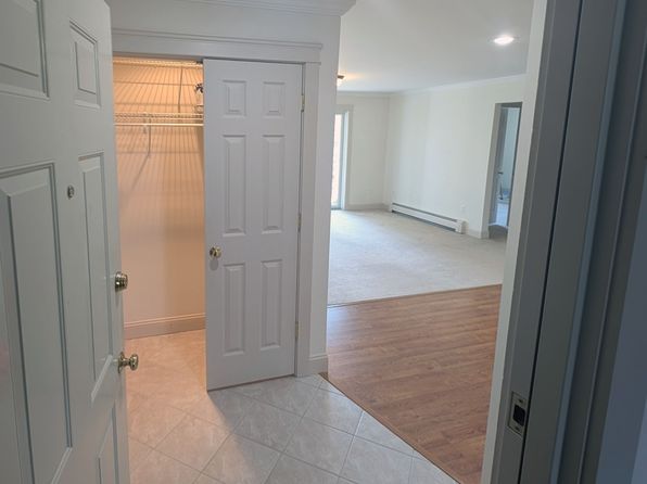 9 Pleasant Wood Dr #202