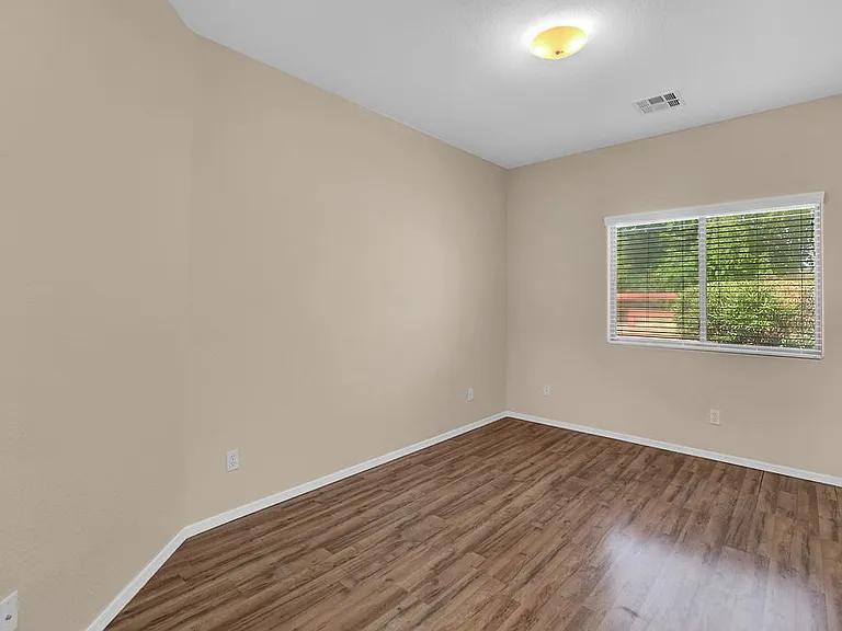 18631 E Swan Dr — Photo 21