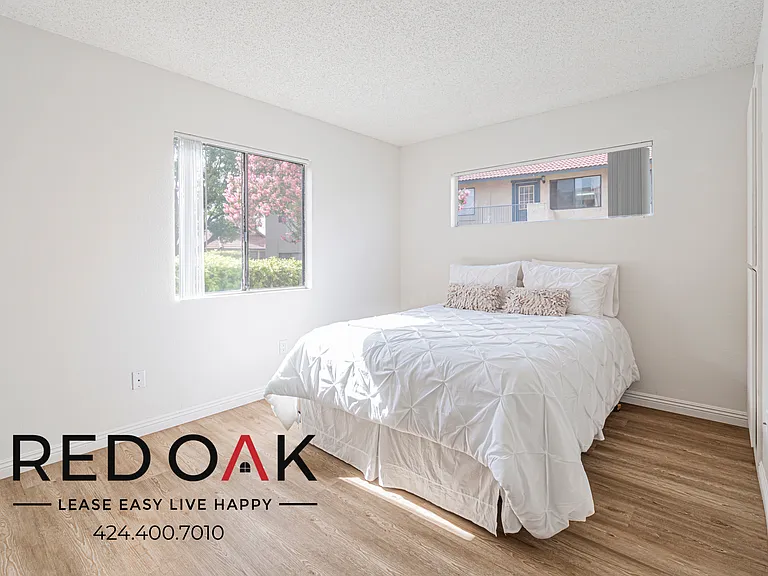 6601 Victoria Ave #355 — Photo 2