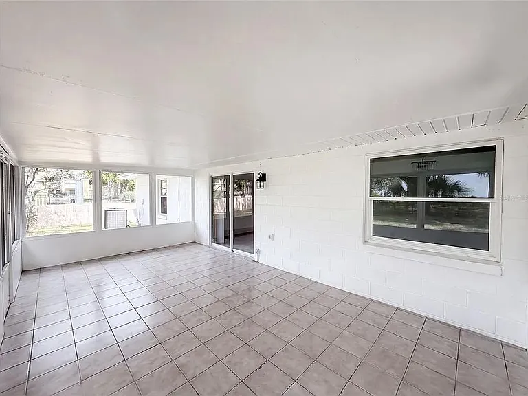 2479 Myakka Dr — Photo 9