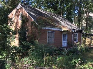 2777 Harlan Dr, East Pt, GA