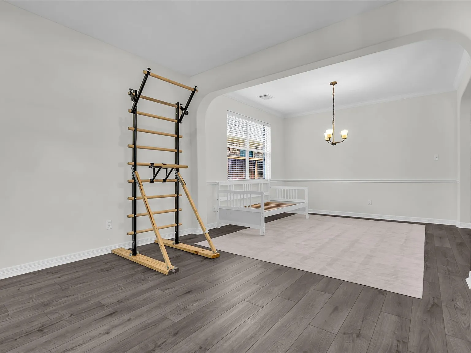 4 bed, 3.5 bath, 3075 sqft, $2,750 — Photo 4
