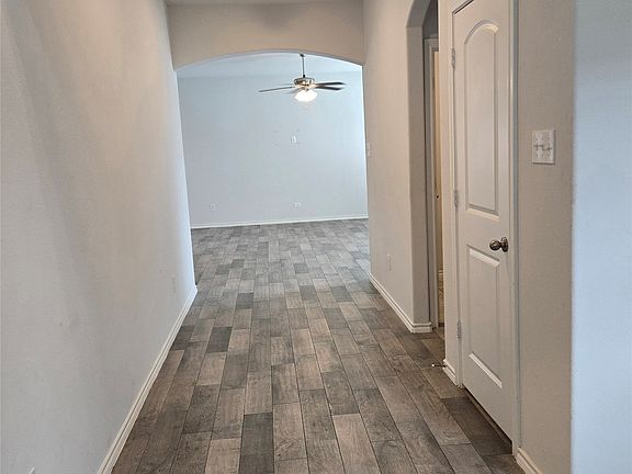 2nd image of 2828 Journey Ln