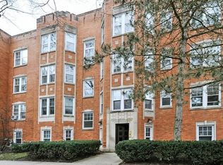 2454 Prairie Ave #1D, Evanston, IL 60201