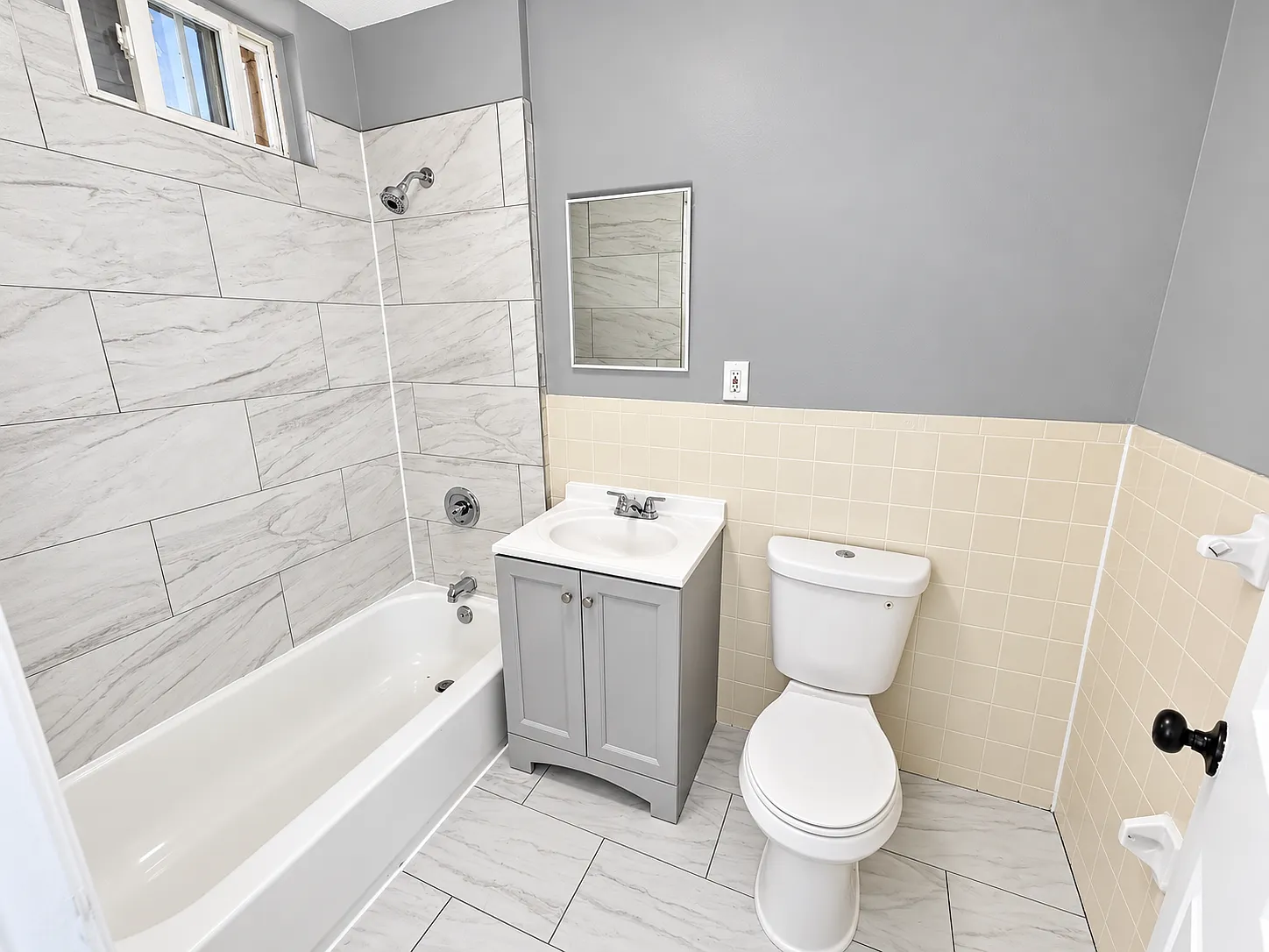 3 bed, 1.5 bath, 1200 sqft, $1,995 — Photo 3