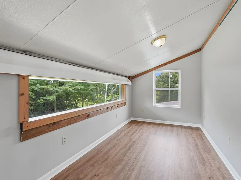 7134 Williams Rd — Photo 21