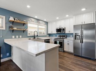 430 Burlington Dr, Vacaville, CA 95687