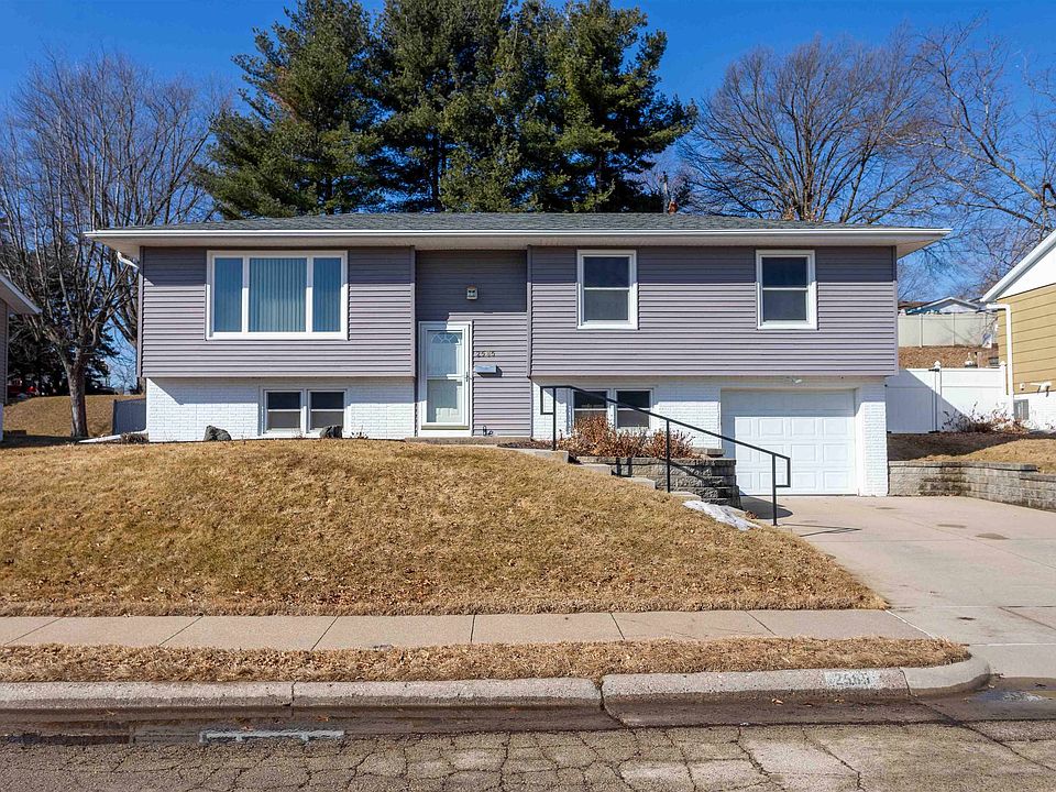 1st image of 2585 Marywood Dr
