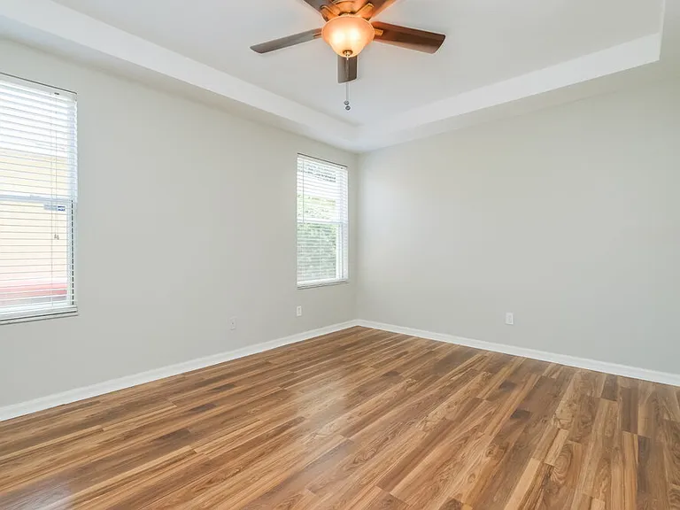 10621 Navigation Dr — Photo 9