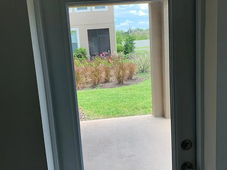 330 Misty Grove Ln — Photo 6