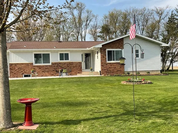 2861 55th St, Vinton, IA 52349