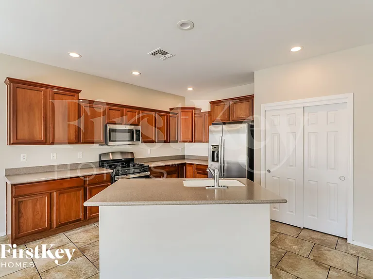 10721 E Sanctuary Ridge Ln — Photo 6