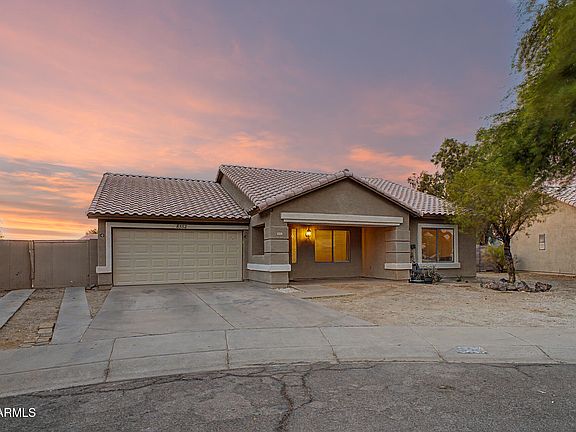 2nd image of 8552 W MEADOWBROOK Avenue