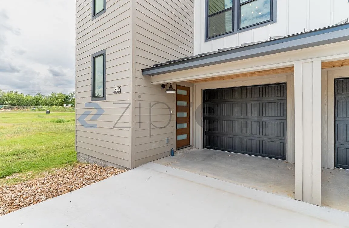 Marble Falls City — Photo 2