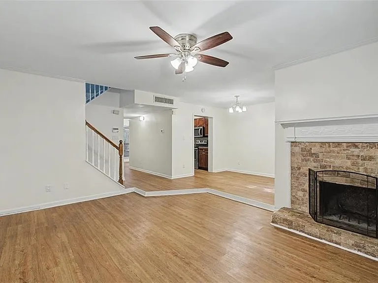6350 Hawthorne Ter — Photo 11