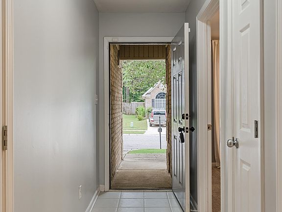 4th image of 262 Forest Lakes Dr