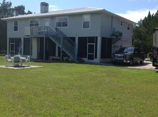 1 Palm Dr, Yankeetown, FL 34498