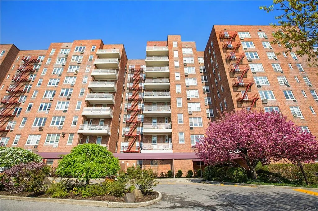 245 Rumsey Rd APT 2O photo 1