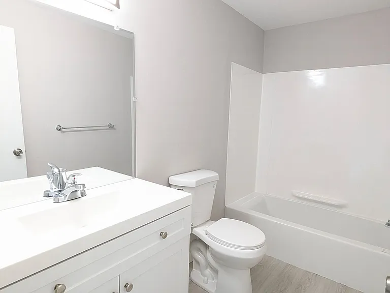 76 Sherman Ave #2 — Photo 8