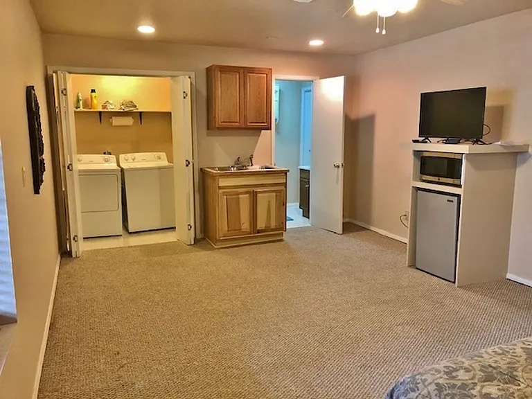 119 Whispering Pine Way #B — Photo 2