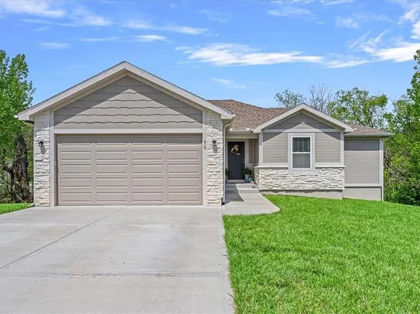410 W 179th Ter, Belton, MO 64012