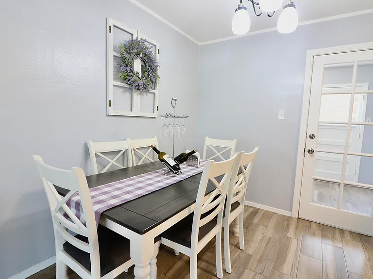 1216 Brookhaven Dr — Photo 9