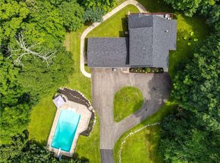 14 Colline Dr, Suffern, NY 10901