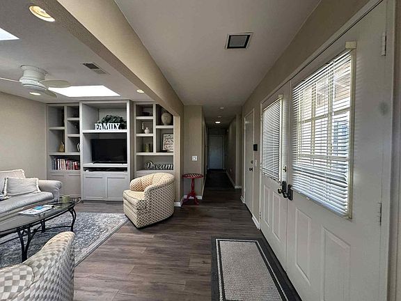 5th image of 4 Hermosillo Ln