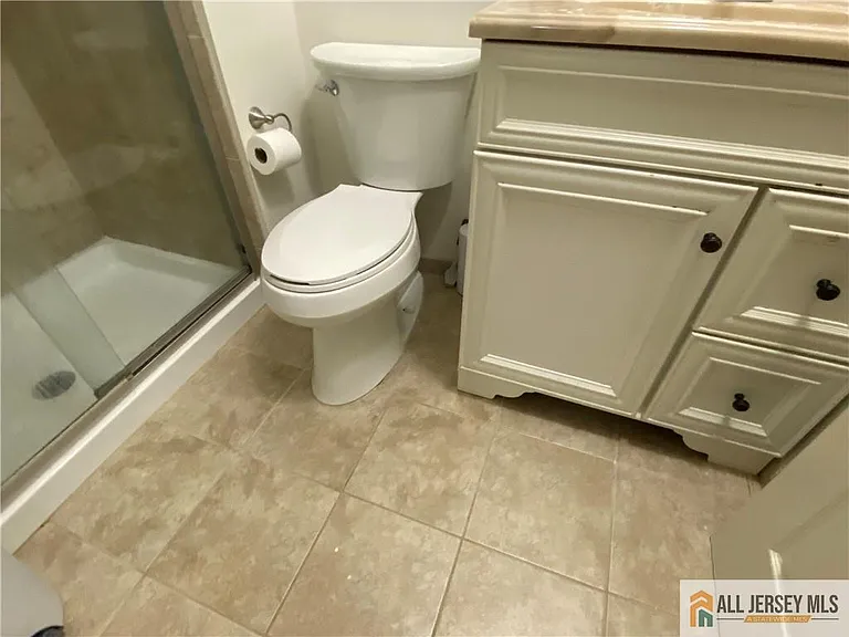 144 Beverly Hill Ter #B — Photo 22