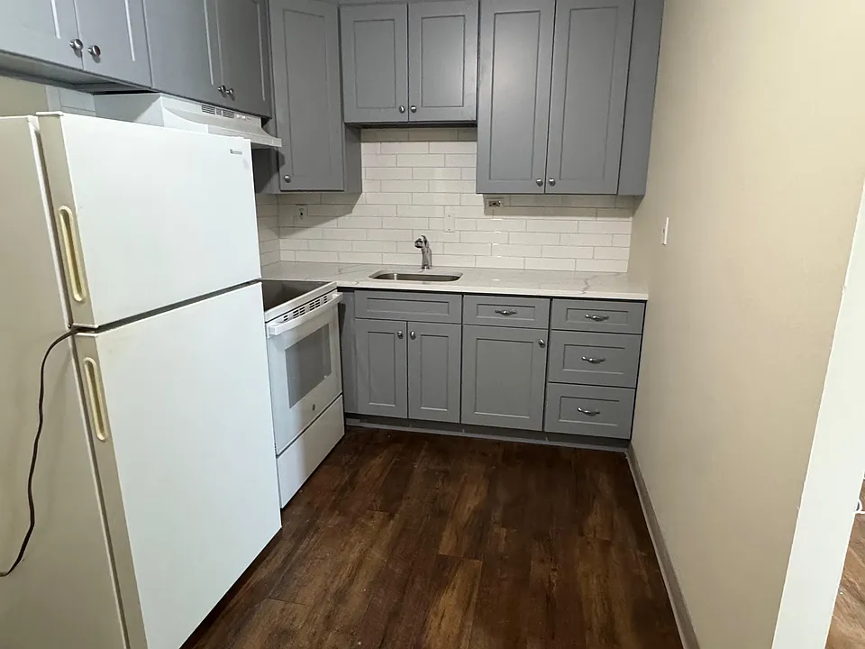1575 Boston Ave #C12