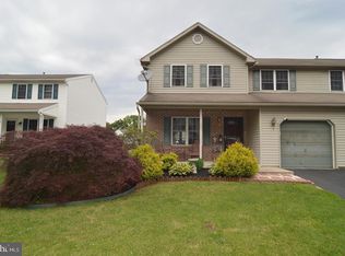 205 Bainbridge Cir, Sinking Spring, PA 19608