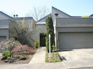 17117 SW Versailles Ln, King City, OR 97224