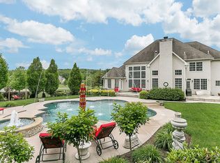 143 Blackwood Ln, Douglassville, PA 19518